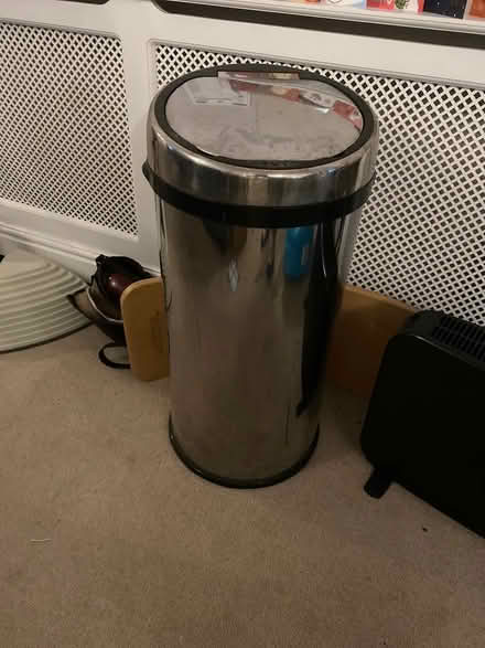 Photo of free Sensor bin (broken lid) (West Greenwich SE10) #1