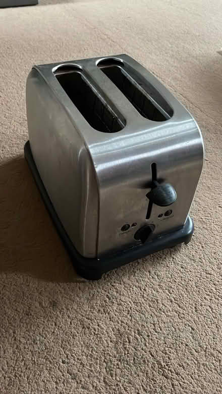 Photo of free Working toaster, OX4 (East Oxford OX4) #1