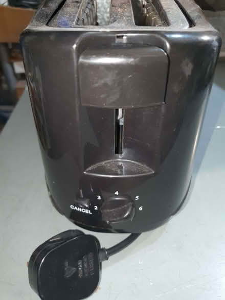 Photo of free Toaster - two slot long in black (St Pauls Ward GU15) #3