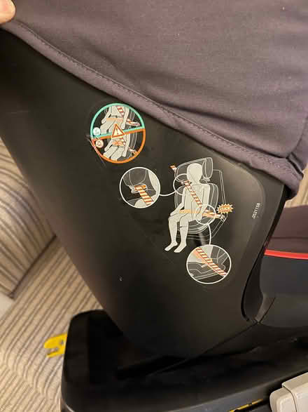 Photo of free Child’s car seat (Southfields SW18) #1