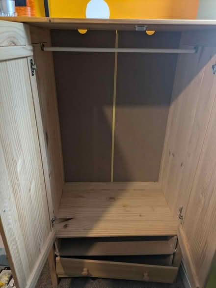 Photo of free Small wardrobe - a bit broken L8 (L8 Toxteth) #2