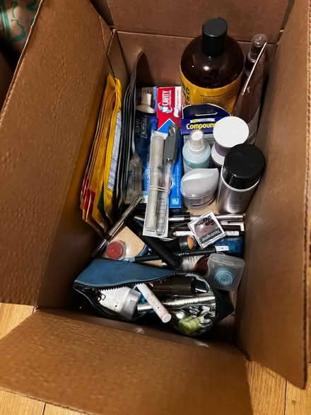 Photo of free Various Toiletries (Lake Forest, Chapel Hill) #2