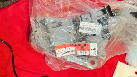 Photo of free Dacia 2016 Alternator bracket (WD6) #2