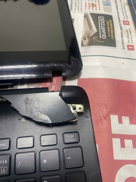 Photo of free Sony Vaio screen Broken (N16) #3