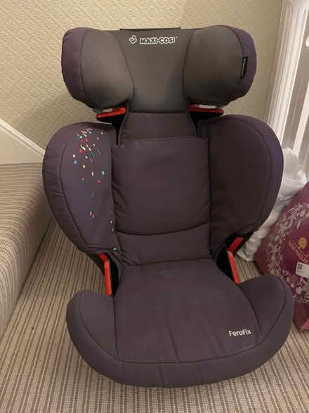 Photo of free Child’s car seat (Southfields SW18) #2