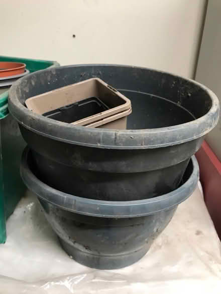 Photo of free Plant pots (Keighley BD20) #2