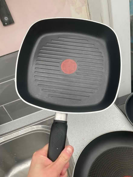 Photo of free Frying Pan, Griddle & Wok (BA2) #3
