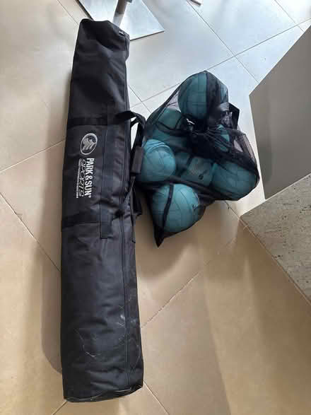 Photo of free Outdoor volleyball set and balls (Dore S17) #1