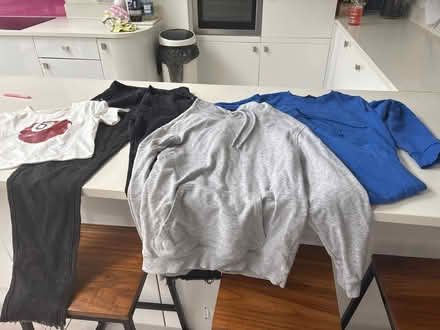 Photo of free Bundle of small women’s clothes (Wallington SM6) #1