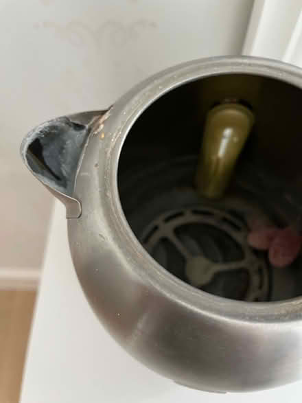 Photo of free Well used but working kettle (New Eltham) #2