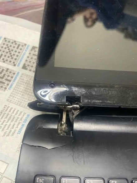 Photo of free Sony Vaio screen Broken (N16) #4
