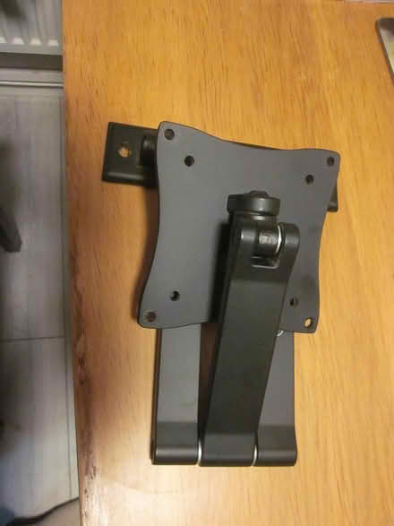 Photo of free Monitor wall mount (AL7 Welwyn Garden City) #4