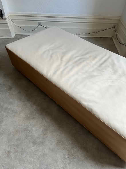 Photo of free Single divan base (Hove BN3) #1