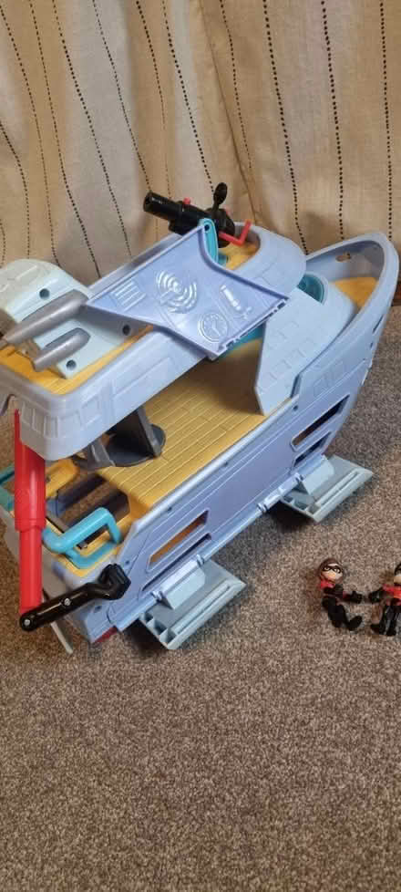 Photo of free The Incredibles ship and figurines (Kennington OX1) #2