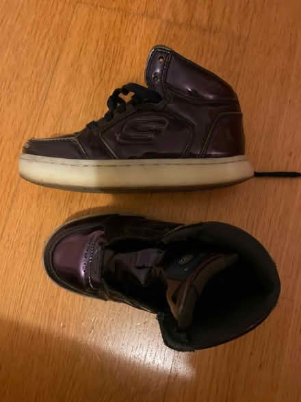 Photo of free Skechers girls UK10.5 EUR28 (EC1V Angel) #1
