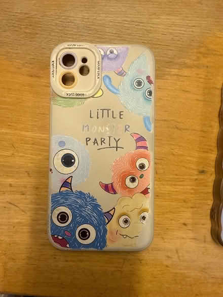 Photo of free iPhone 11 and SE cases (Lofthouse Wakefield) #1