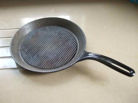 Photo of free Cast iron frying pan (Jennyfield HG3) #2