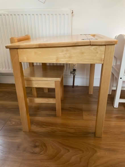 Photo of free Children’s Desk and chair (Oakley HP18) #1