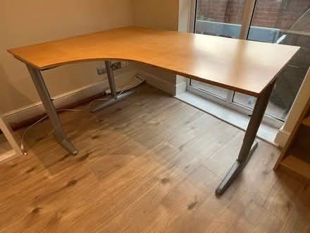 Photo of free Desk (Chiswick W4) #1