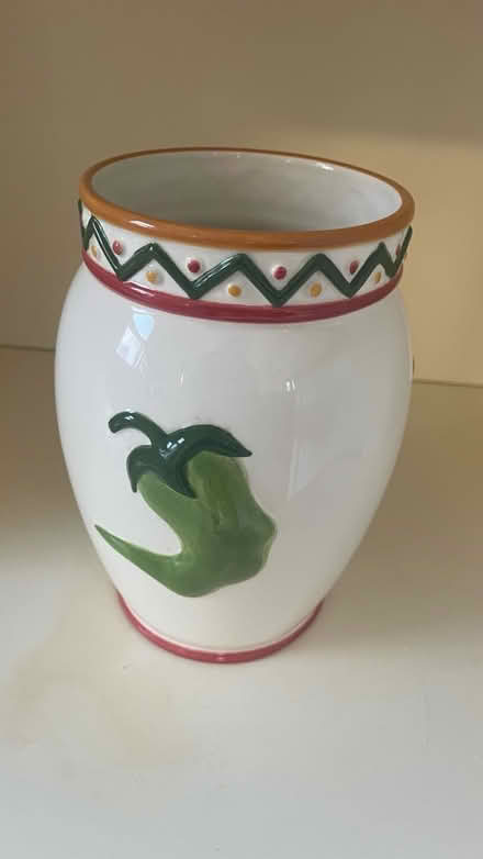 Photo of free 8 inch tall vase (Bowie Highbridge) #1