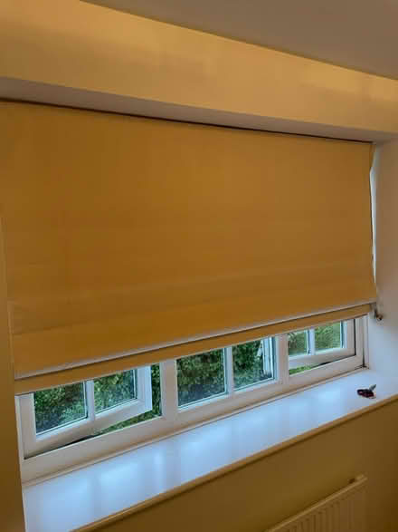 Photo of free 5 Roman blinds sizes vary (GU5 Gomshall) #3