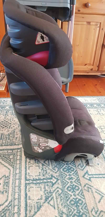 Photo of free Britax car seat (DY12 bewdley) #4