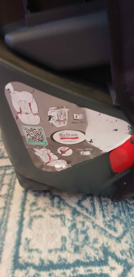 Photo of free Britax car seat (DY12 bewdley) #3