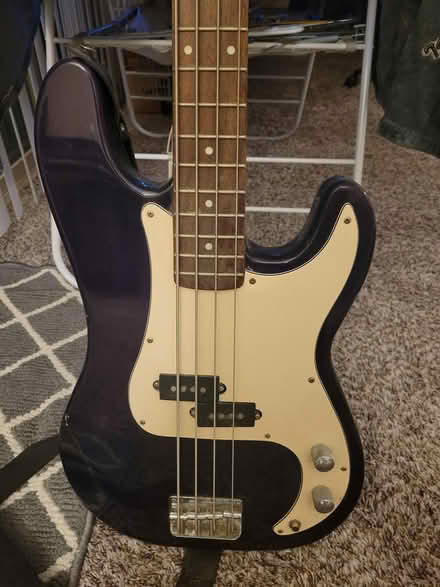 Photo of free Bass guitar (NE corner of schaumburg) #2