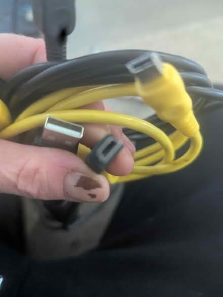 Photo of free Cables (GU3) #1