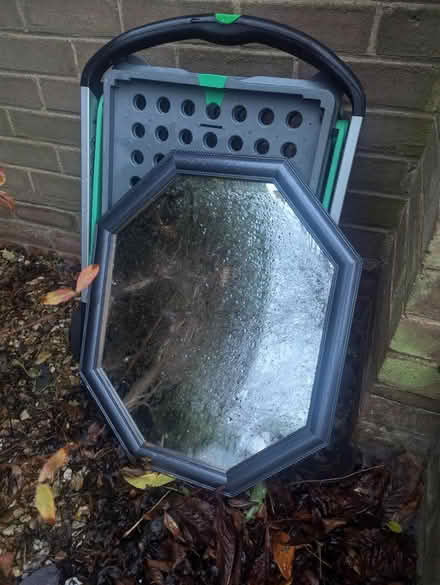 Photo of free Mirror 🪞 (Houghton Regis LU5) #1