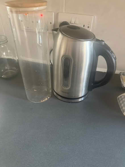 Photo of free Kettle and jar (Ponders End) #1