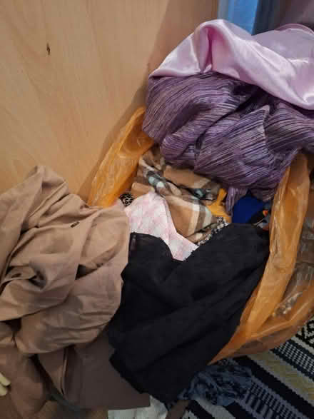 Photo of free Clothes and toys (Romford RM7 9EB) #1