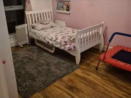Photo of free Child single bed (SE19) #2