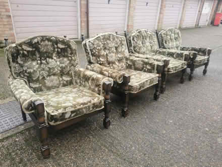 Photo of free armchairs (Ha53un Pinner) #1