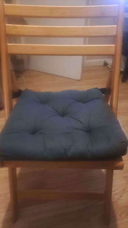 Photo of free Wooden chair (Bromley North BR1) #1