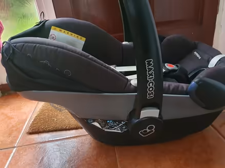 Photo of free Baby car seat (Maidenhead, SL6 4) #2