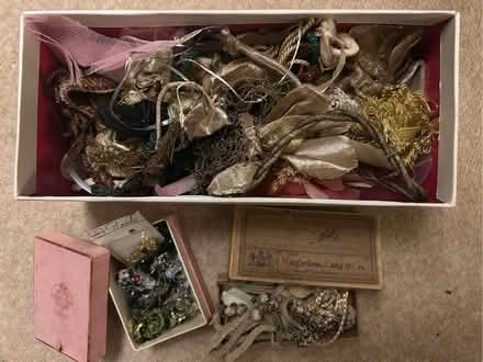 Photo of free Assorted fabric and ribbon pieces (Sheet GU31) #3