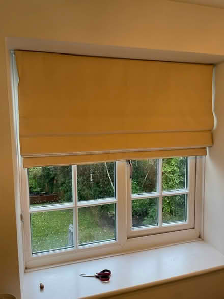 Photo of free 5 Roman blinds sizes vary (GU5 Gomshall) #1