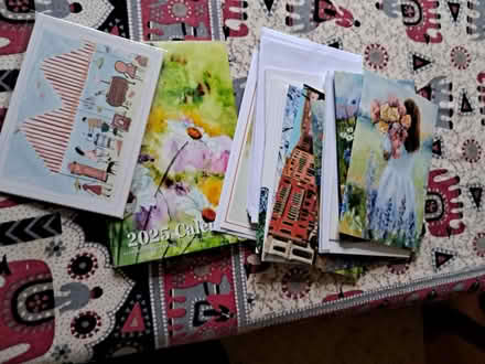 Photo of free 2025 desk calendar and cards (Melksham forest area) #1