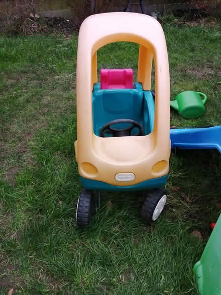 Photo of free Little tikes child car (Maidenhead SL6) #2