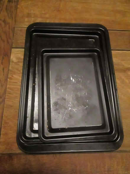 Photo of free Baking trays (Barnoldswick BB18) #1