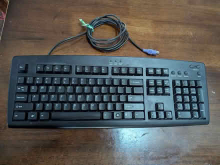 Photo of free PS/2 computer keyboard (94040) #1
