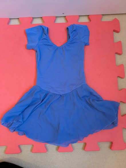 Photo of free Preloved Dance Clothes And Shoes, 3-5 YO (Brook Street CM14) #2
