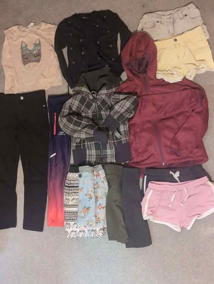 Photo of free Girl's clothes bundle 8-9yrs, size 134-140 (Priestwood RG42) #1