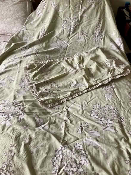 Photo of free 2 Single Duvet Covers with Pillowcases (Harbury CV33) #1