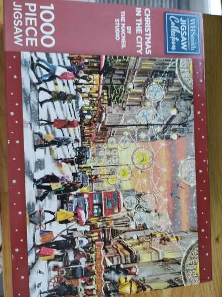 Photo of free 1000piece xmas puzzle (Netherton) #1