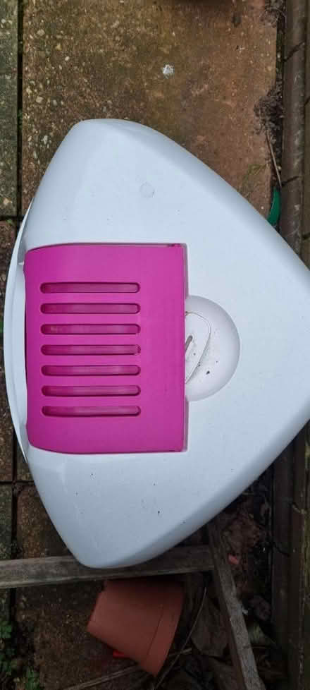 Photo of free Cat litter tray (N7 Holloway/Kentish Town) #2