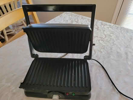 Photo of free Sunbeam Panini Maker (Columbia Rd, by Fairway Hills) #2