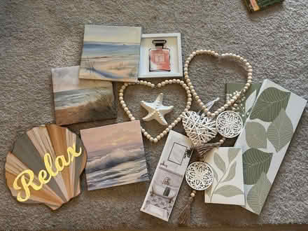 Photo of free Wall Decor (Downtown Frederick) #1