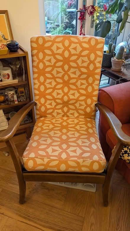 Photo of free Chair (CR0) #1